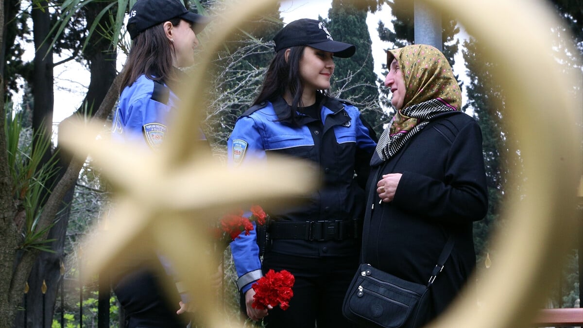 Bayram öncesi şehitliklerde hüzünlü ziyaret