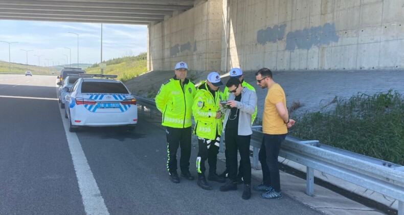 Bursa’da trafikte drone ile denetim yapıldı