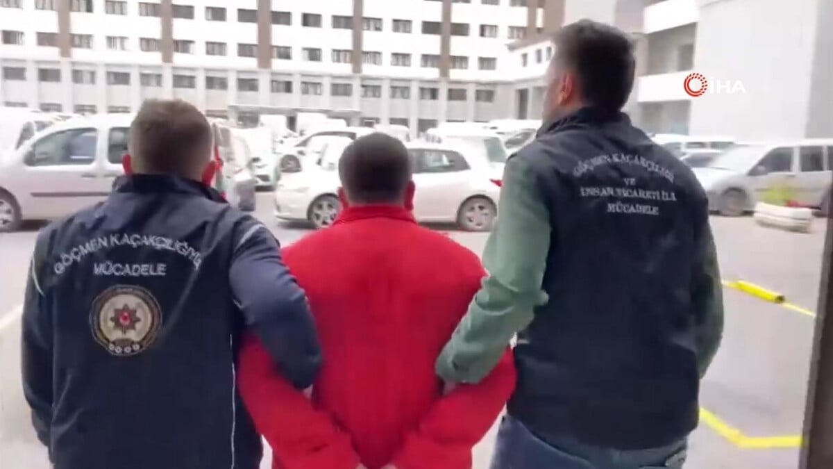 Büyükçekmece’de kaçak göçmen taşıyan sürücüye 45 bin lira ceza kesildi