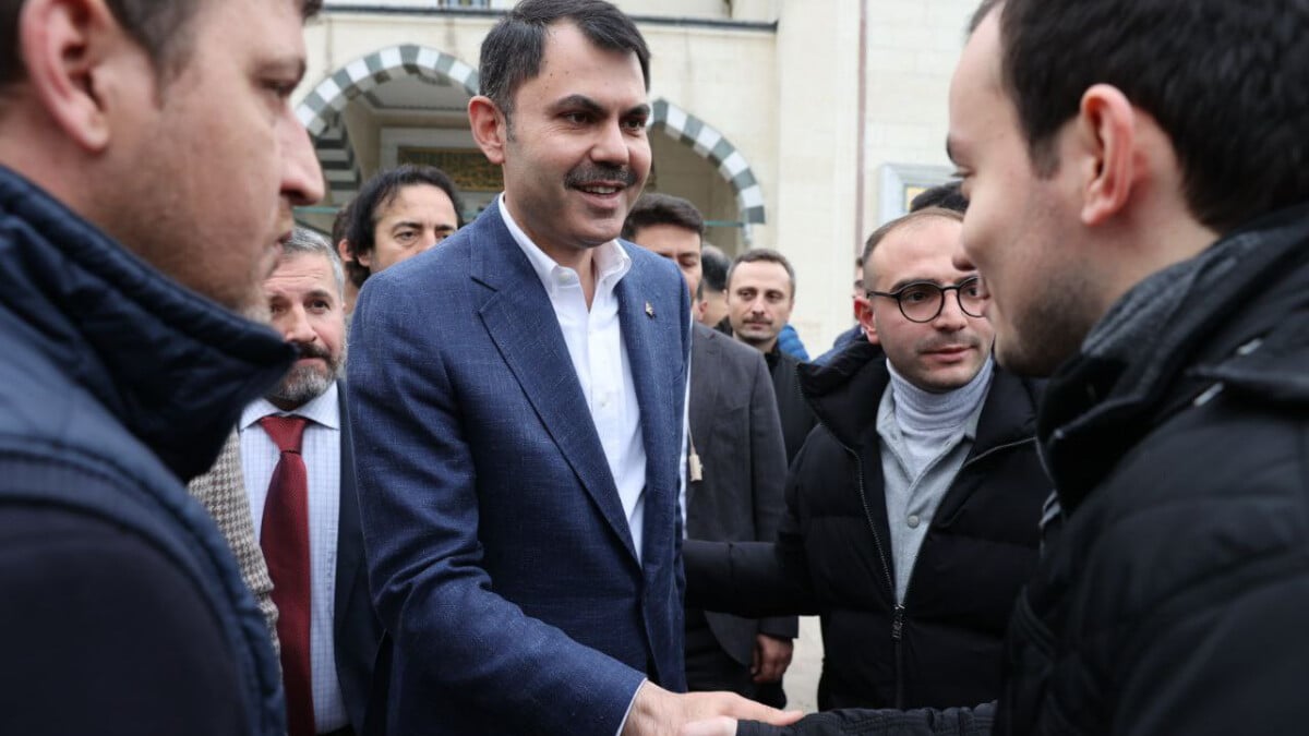Çevre, Şehircilik ve İklim Değişikliği Bakanı Murat Kurum: Gönlümüz afetzede kardeşlerimizle