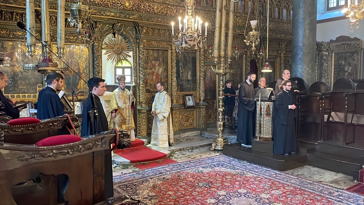 Fener Rum Patrikhanesi’nde Paskalya ayini düzenlendi
