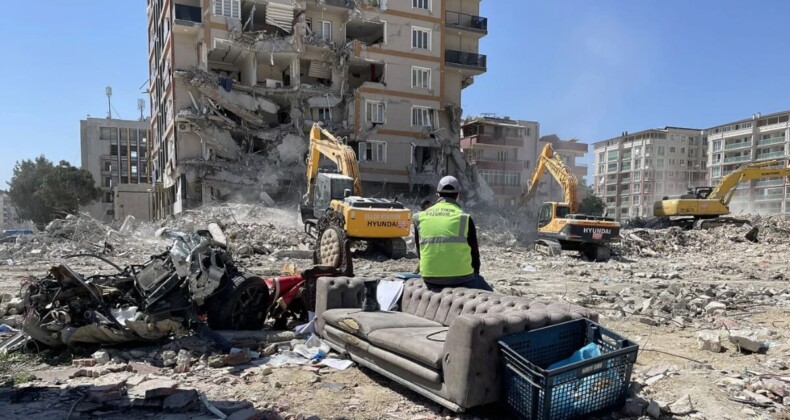 Hatay’da çöken binanın raporu: Betonlar elle parçalanacak kadar düşük dozajlı