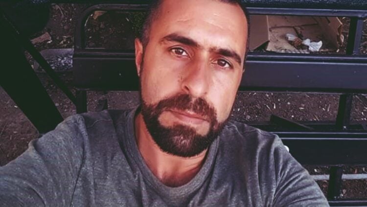 İşe Gitmeyen Oğlunu Öldürdü