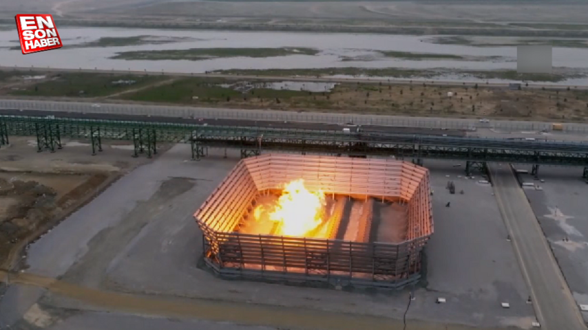 Karaya ulaşan Karadeniz gazının ilk alevleri geceyi aydınlattı