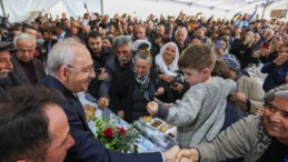 Kemal Kılıçdaroğlu Adıyaman’da “Hak, hukuk, adalet” sloganıyla karşılandı: “Yeniden yapacağız, bir kuruş almayacağız”