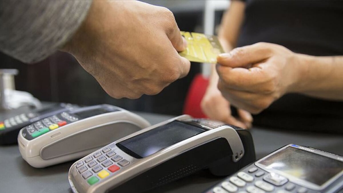 Martta 523 milyar lirayı karttan harcadık