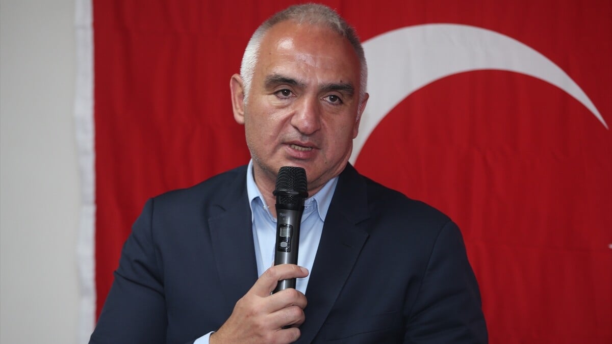 Mehmet Nuri Ersoy: Bu burukluğu en kısa sürede atlatacağız