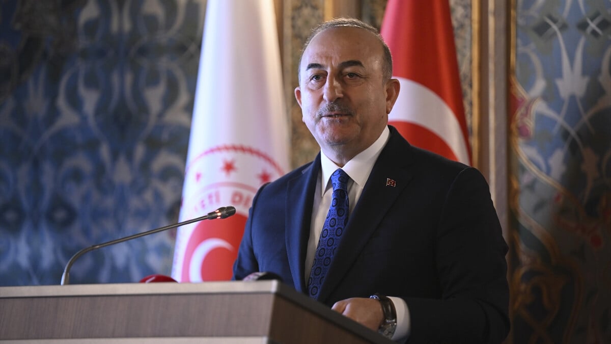 Mevlüt Çavuşoğlu’ndan Biden’a tepki: Siyasi şarlatanlar yine sahnede