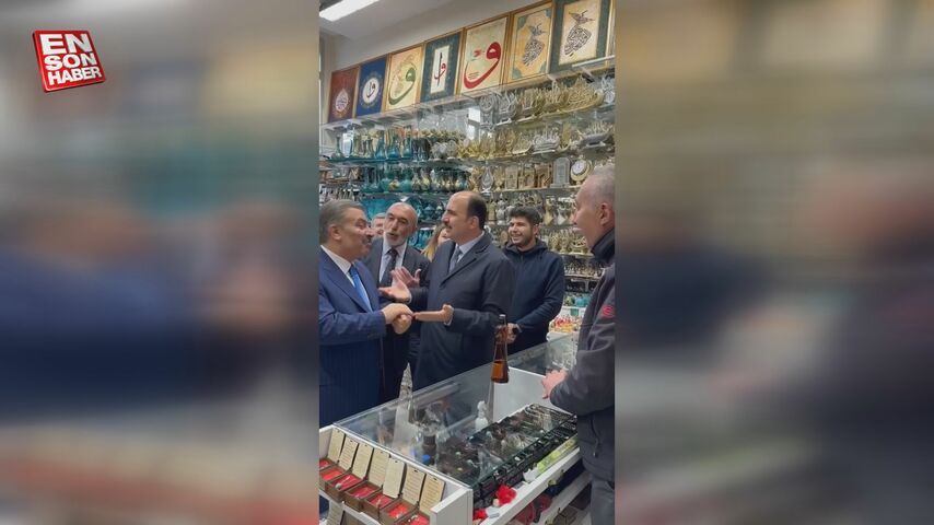 Sağlık Bakanı Fahrettin Koca’nın esnaf ziyaretinde gülümseten anlar