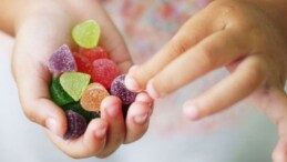 Şekerli yiyecek ve içecekler çocukların hafızasını etkiliyor!