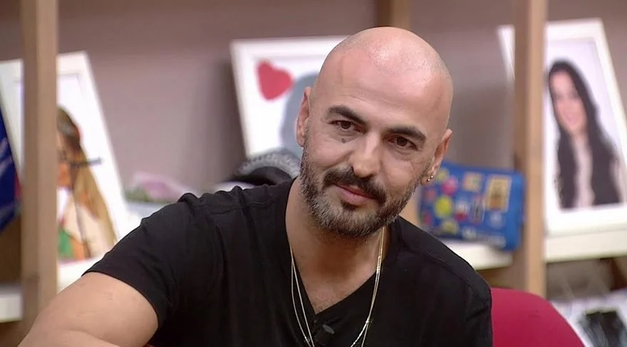 Soner Sarıkabadayı’nın eski halini görenler şaşkınlığını gizleyemiyor! Görenler şok oldu: ‘Bunun adı devrim’