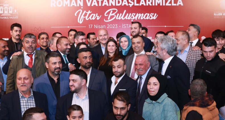 Süleyman Soylu iftarda Roman vatandaşlarla bir araya geldi