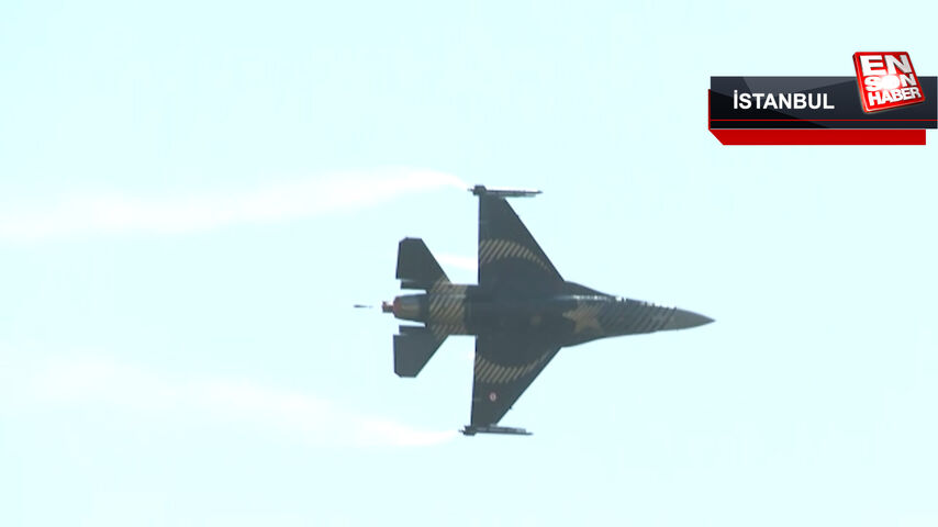 TEKNOFEST kapsamında Solotürk gösteri uçuşu yaptı