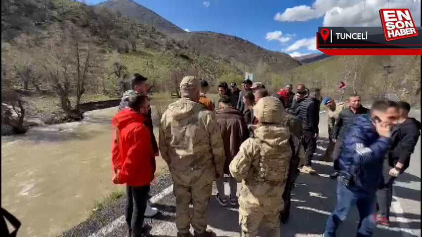 Tunceli’de Munzur Çayı’na otomobil uçtu
