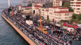 Üsküdar Belediyesi’nin geleneksel iftarı depremzedelerle yapıldı! 50 binden fazla vatandaş katıldı