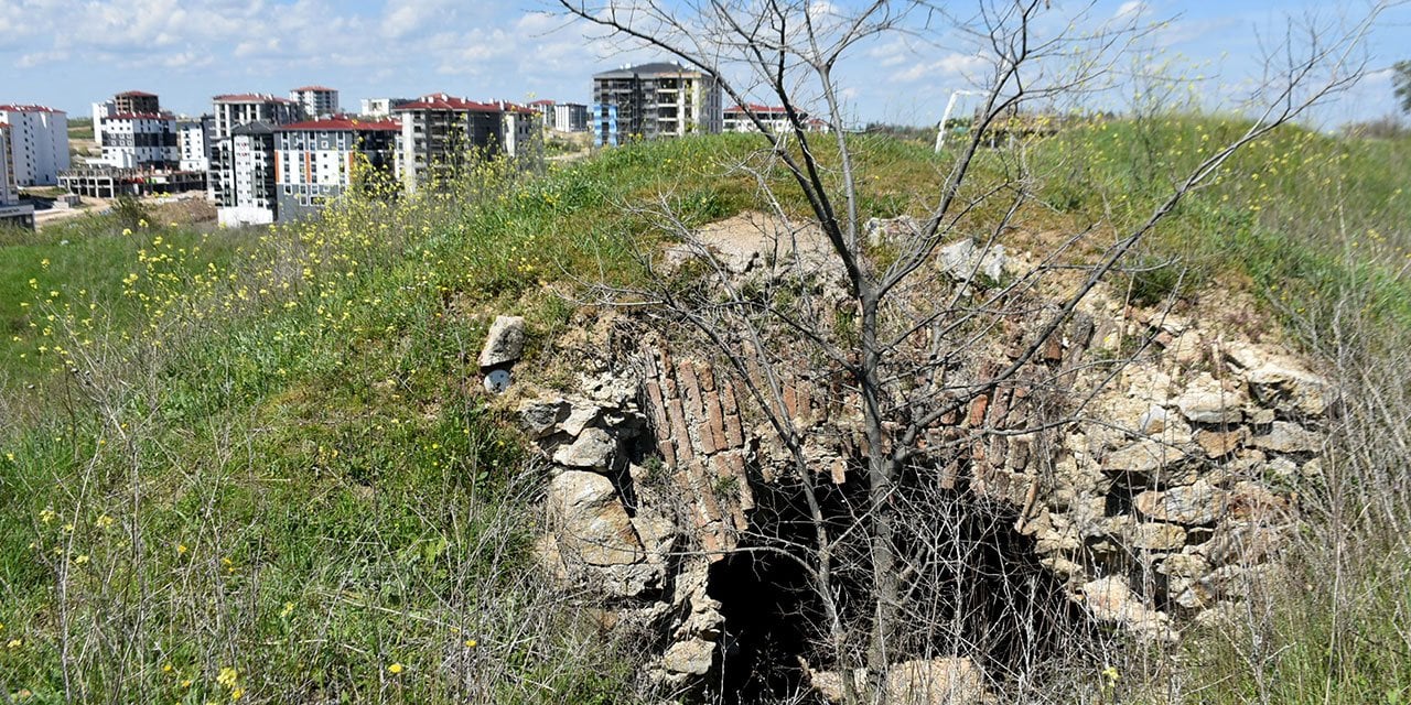 ‘Yok olup gidecek’ diyerek uyardı