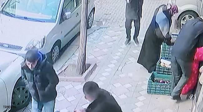 Zeytinburnu’nda sokak ortasında silahlı saldırı anları…