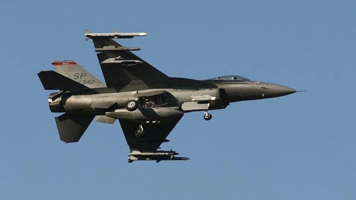 ABD, müttefiklerinin Ukrayna’ya F-16 tedarikine izin verdi