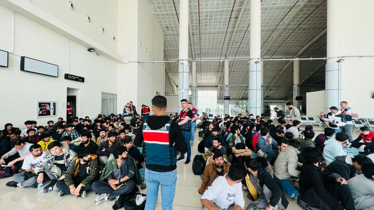 Ağrı’da 12 bin 682 göçmenin ülkeye girişi engellendi