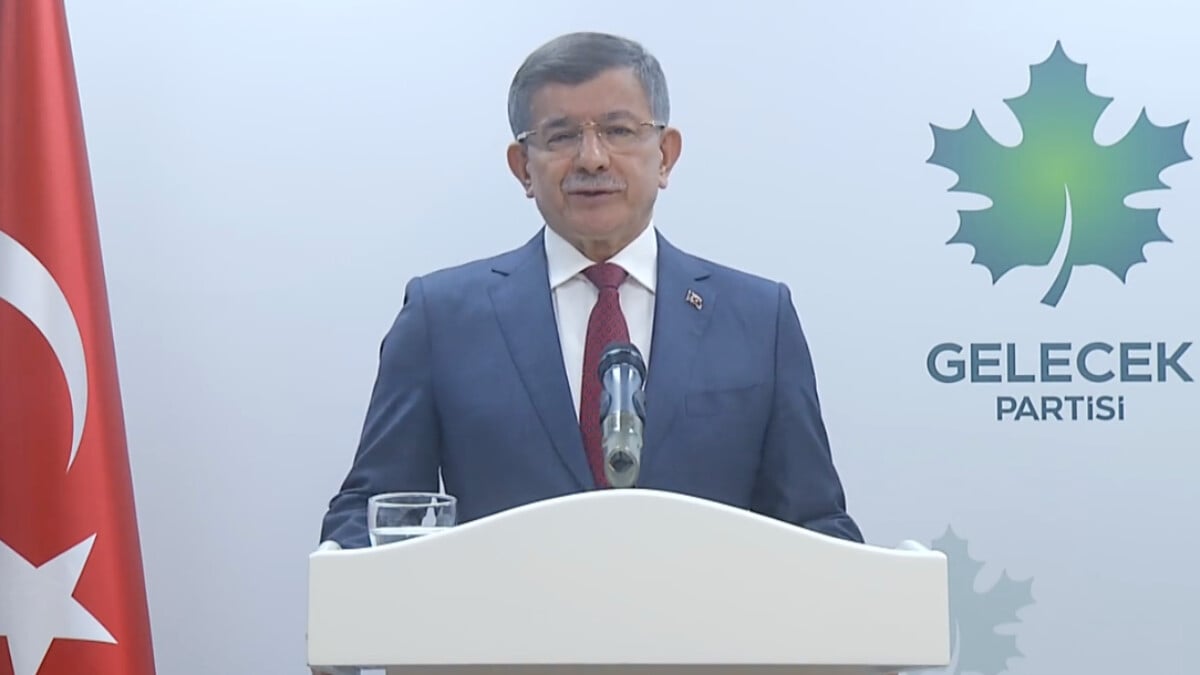 Ahmet Davutoğlu: Biz bitti demeden bitmez