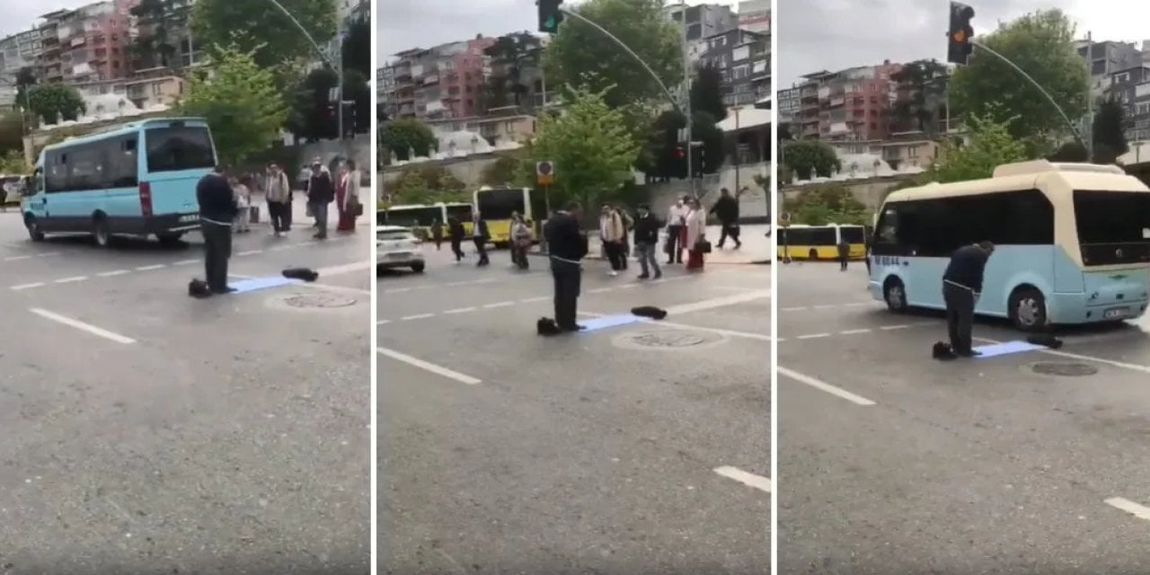 Akan Trafiğin Ortasına Seccade Serip Namaz Kıldı