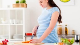 Anne adayları dikkat! Hamilelikte nasıl beslenmeniz gerektiği hakkında tüm merak ettikleriniz…