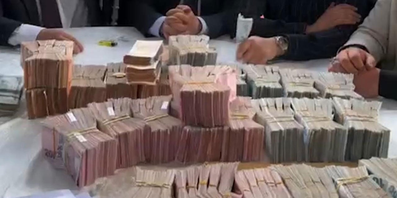 Aşiret Düğününde Takılan Takı Dudak Uçuklattı