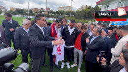 Bakan Kurum Pendikspor Kulübünü ziyaret etti