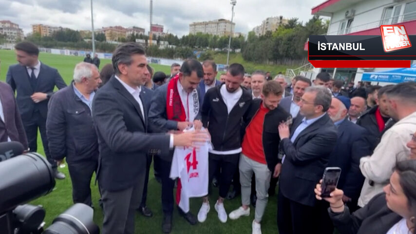 Bakan Kurum Pendikspor Kulübünü ziyaret etti