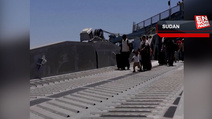 Binlerce Sudanlı, ülkeyi terk ediyor