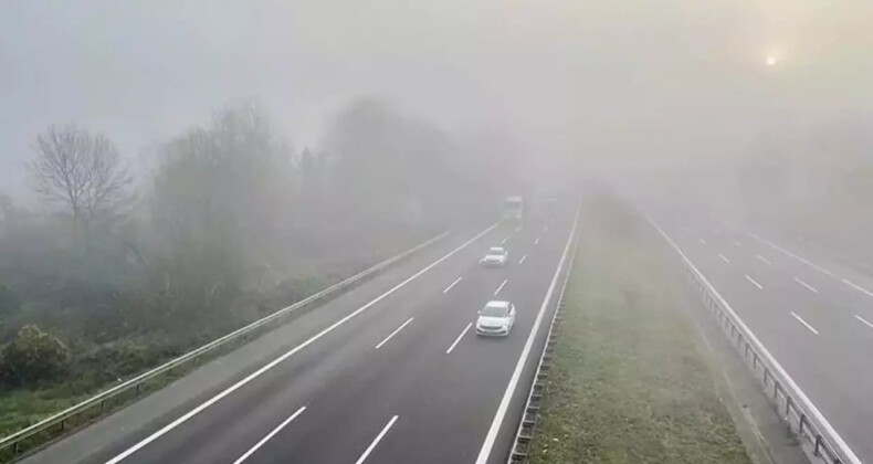 Bolu’da sis ve sağanak… Görüş mesafesi düştü