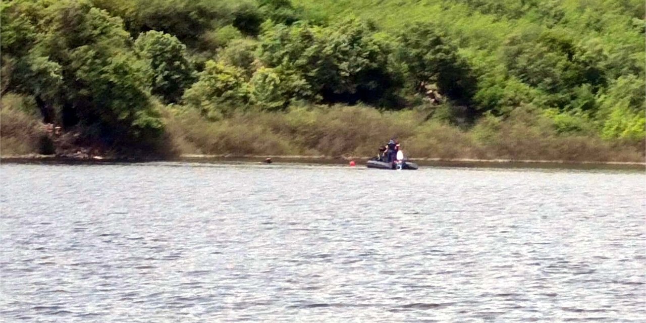 Çanakkale’de tekne battı: 1kişi ölü, 2 kişi yüzerek kurtuldu