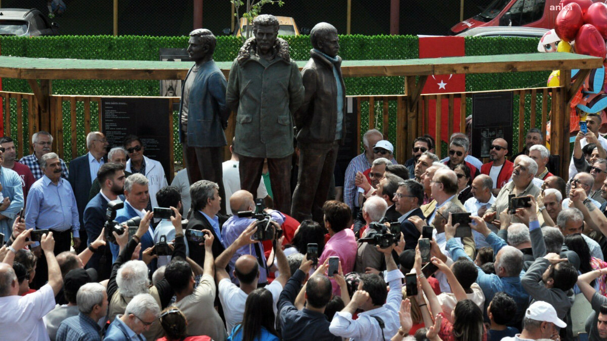 CHP’li belediye, Deniz Gezmiş ve arkadaşlarını ölümsüzleştirdi