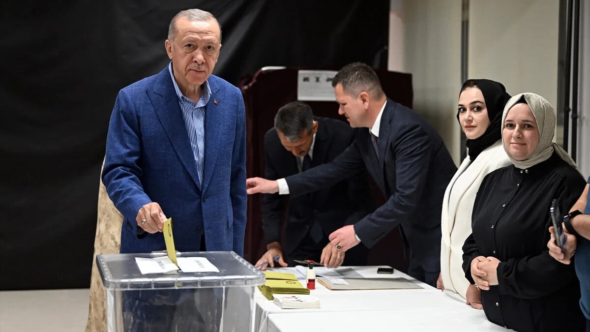 Cumhurbaşkanı Erdoğan’ın sandığından kendisi önde çıktı