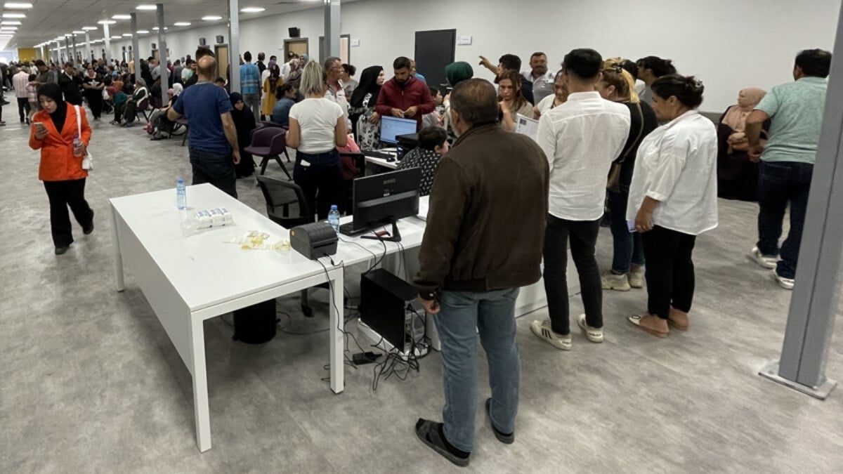 Defne Devlet Hastanesi’nde hasta yoğunluğu yaşanıyor