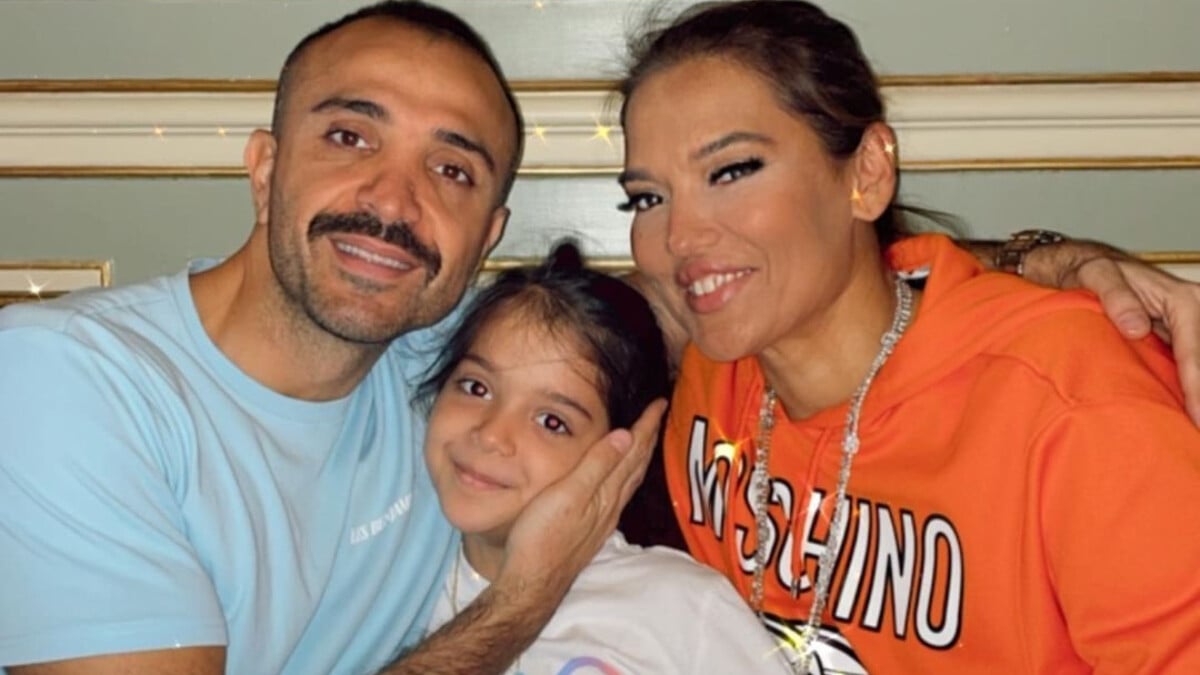 Demet Akalın’ın kızı Hira büyüdü, gören “babasının kopyası” dedi! İşte Hira Kurt…