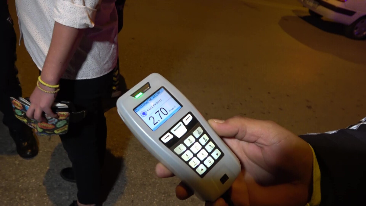 Denizli’de polisten kaçan kadın sürücü alkollü çıktı