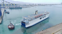 Depremzedelere barınma sağlayan MSC AURELIA gemisi İskenderun’dan ayrıldı