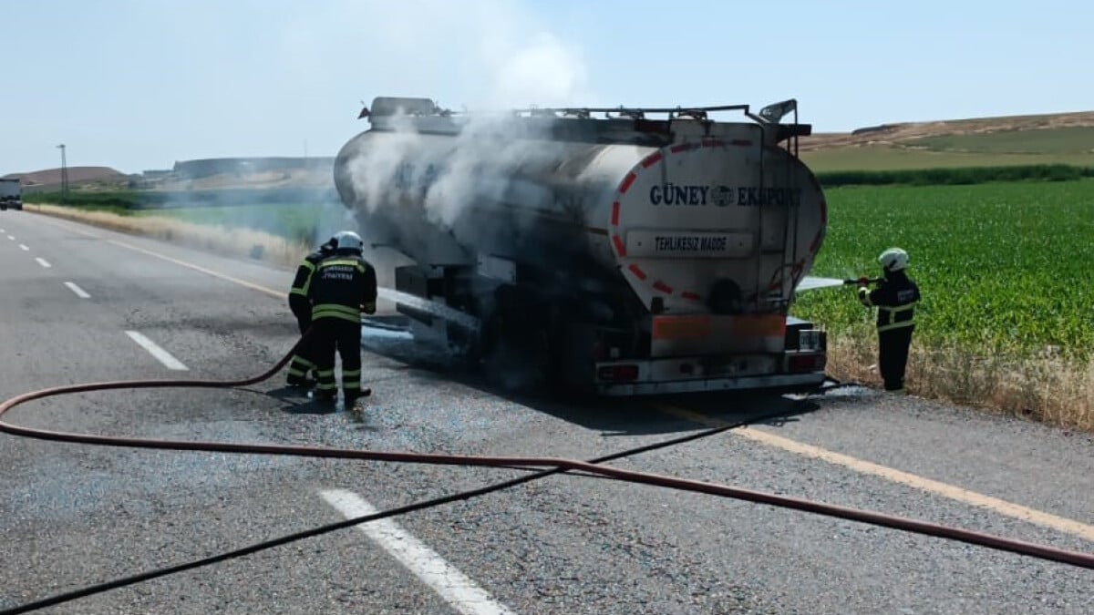 Diyarbakır’da faciadan dönüldü: Yakıt yüklü tanker alev aldı