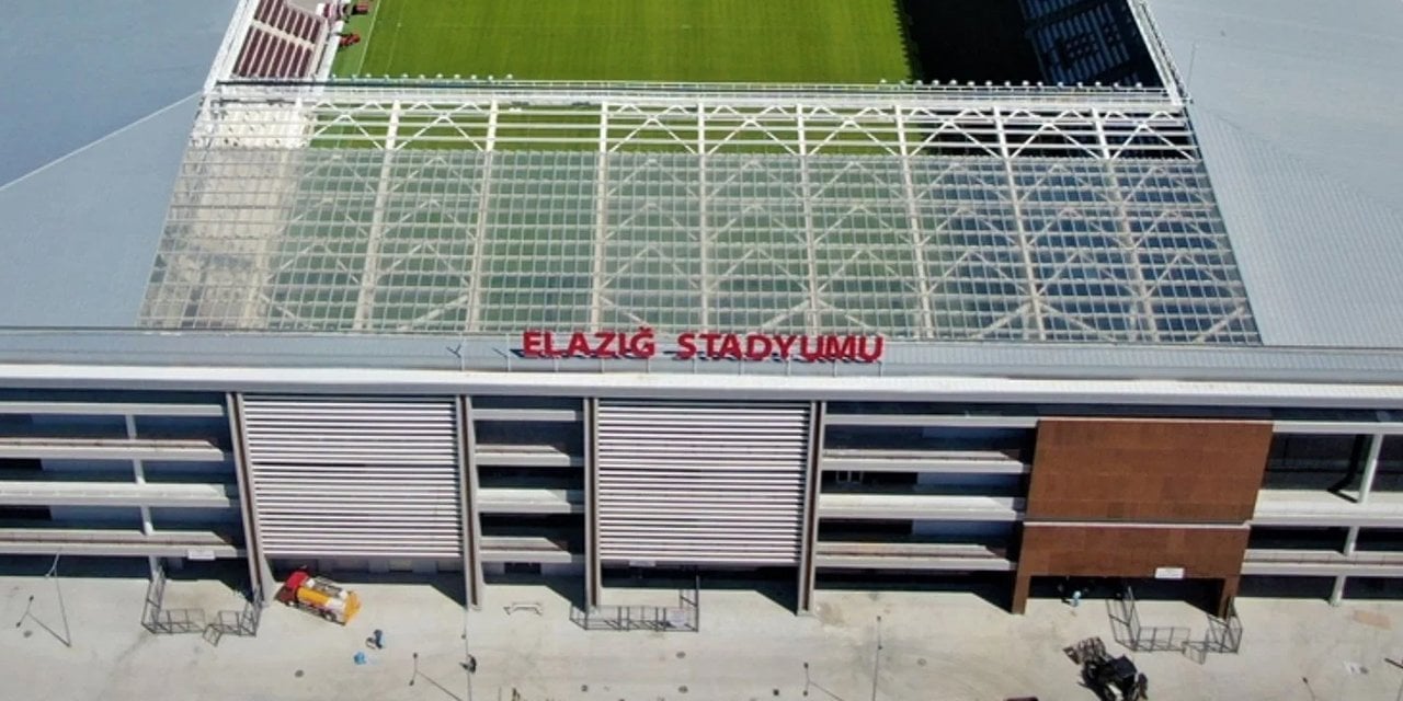 Elazığ’da skandal karar! Tarihi stattan Atatürk’ün adını sildiler… Tabelada farklı, TFF’de farklı