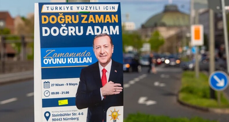 Erdoğan’ın Seçim Afişleri Ülkeyi Karıştırdı