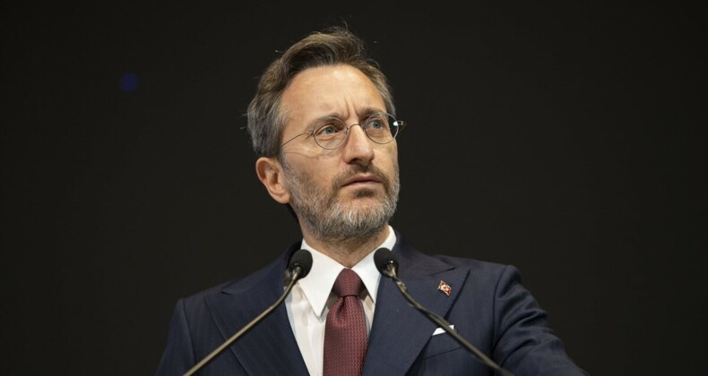 Fahrettin Altun’dan Charlie Hebdo skandalına çok sert tepki: Bizi yolumuzdan döndüremezsiniz