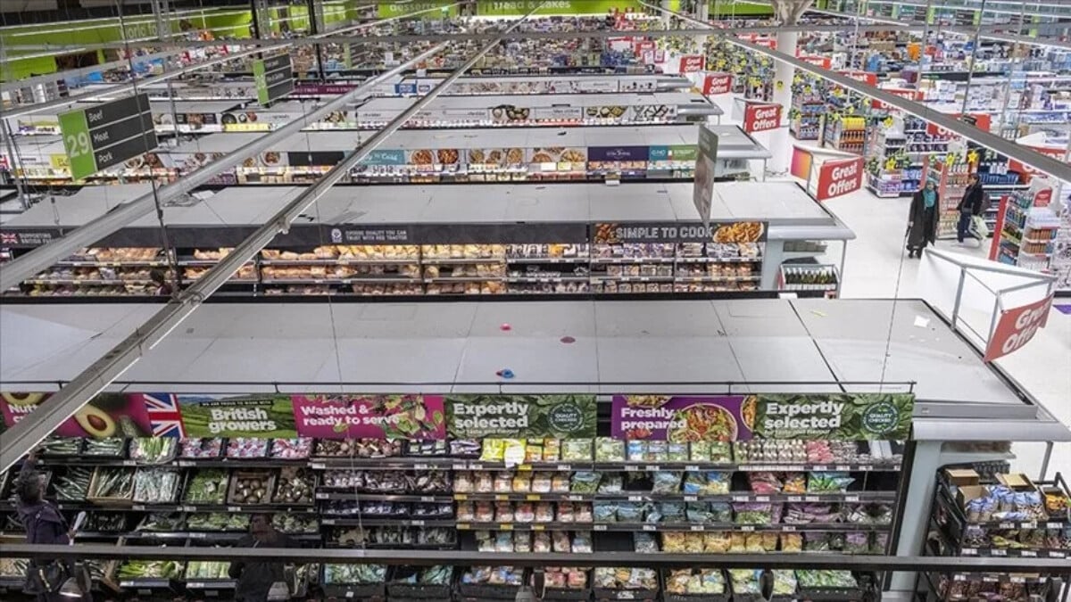 İngiltere’de enflasyon nisanda geriledi