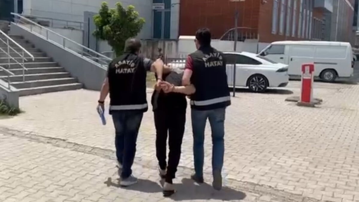 İskenderun’da deprem hırsızı yakalandı