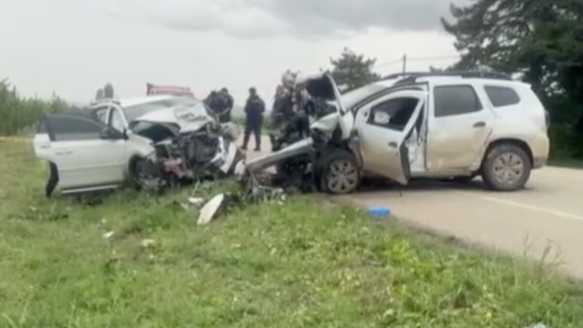 Isparta feci kaza: Kafa kafaya çarpıştılar