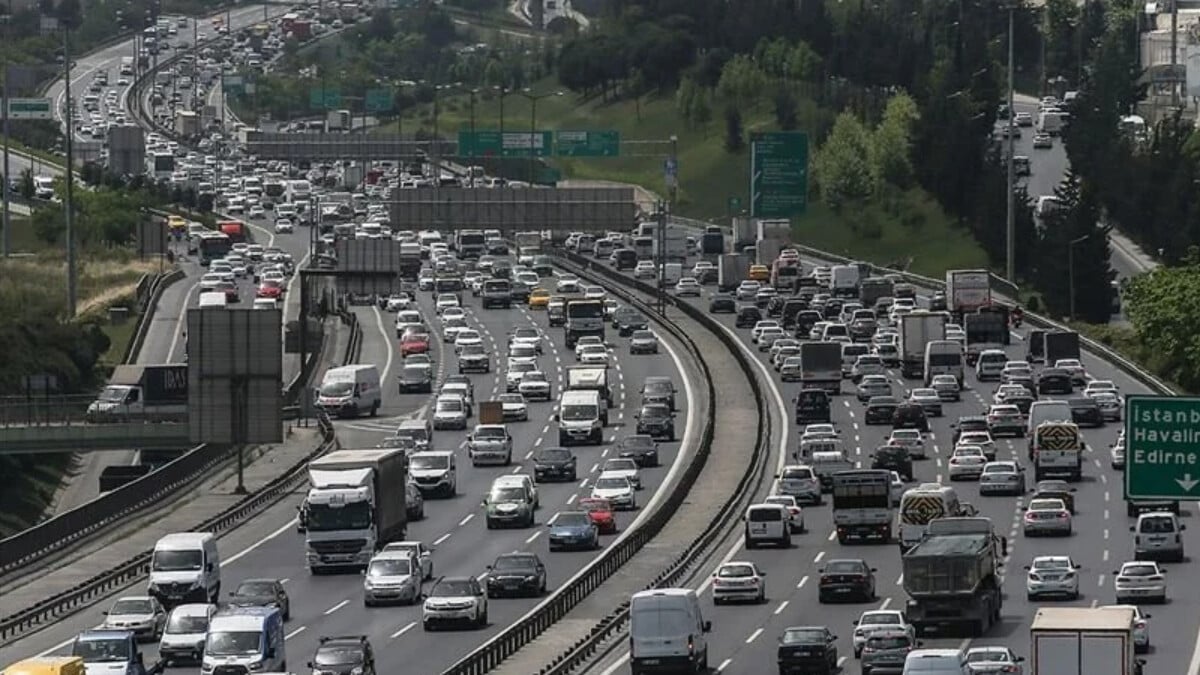 İstanbul’da sabah saatlerinden itibaren yoğunluk yaşanıyor
