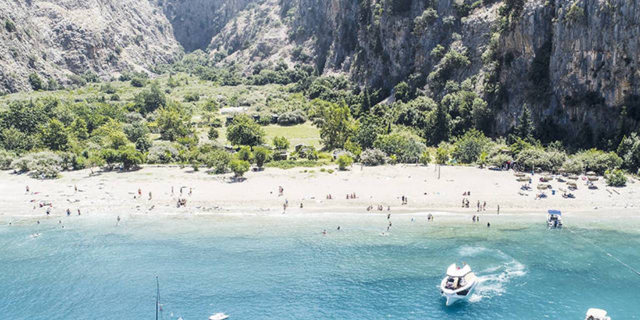 Kelebekler Vadisi de ‘Talan’a Açıldı