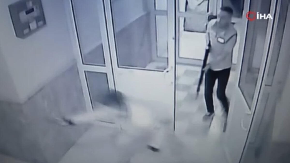 Malatya’da husumetlilerin silahlı ev baskını kamerada