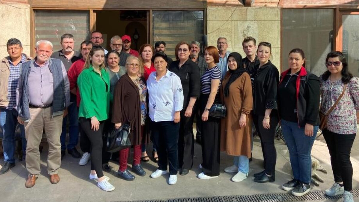 Manisa’da İyi Parti’den topluca istifa ettiler