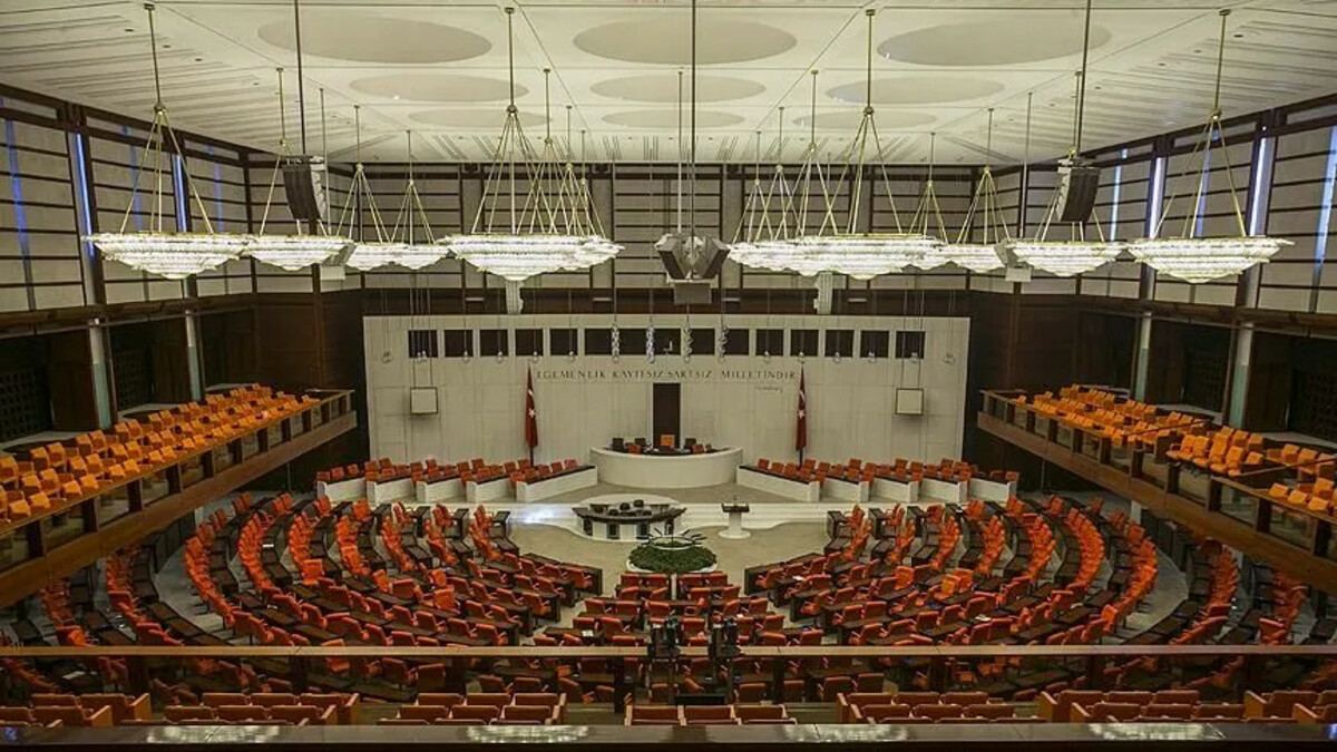 Meclis yeni döneme hazırlanıyor: Odalar boşaltılıyor